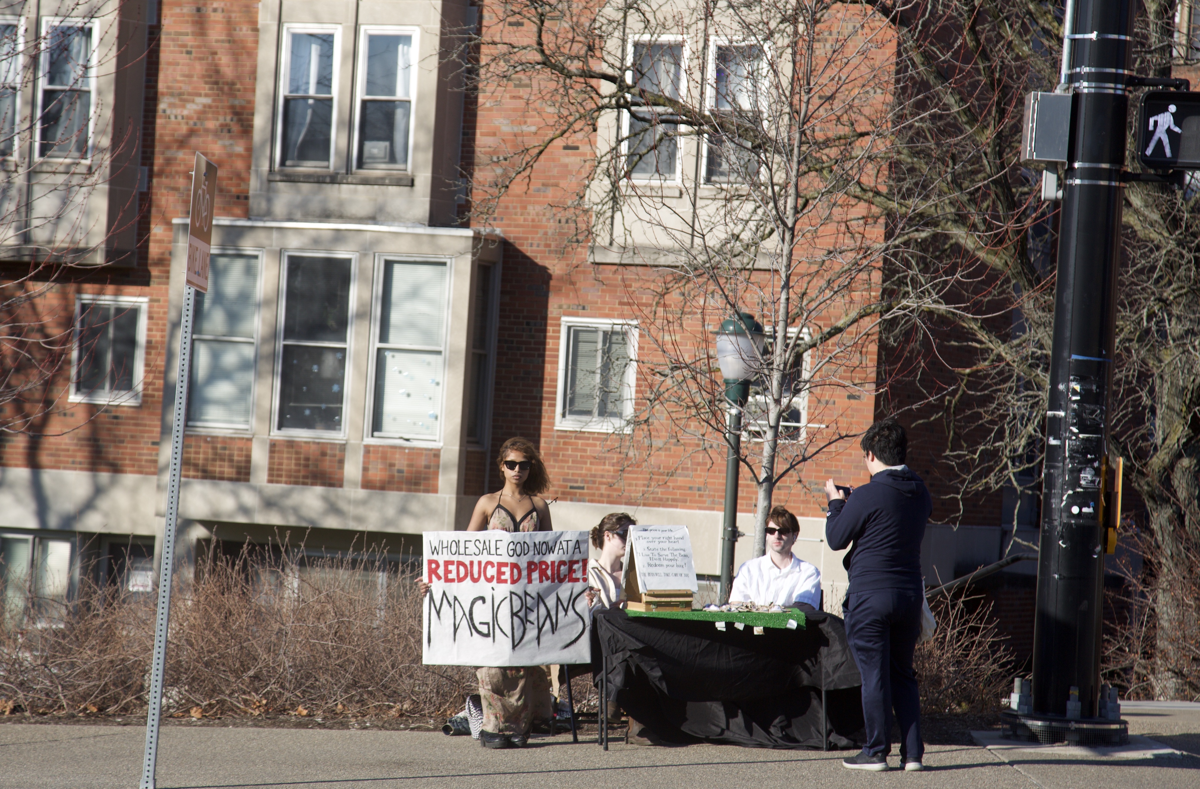 <strong>WHOLESALE GOD</strong>, 2023, street performance